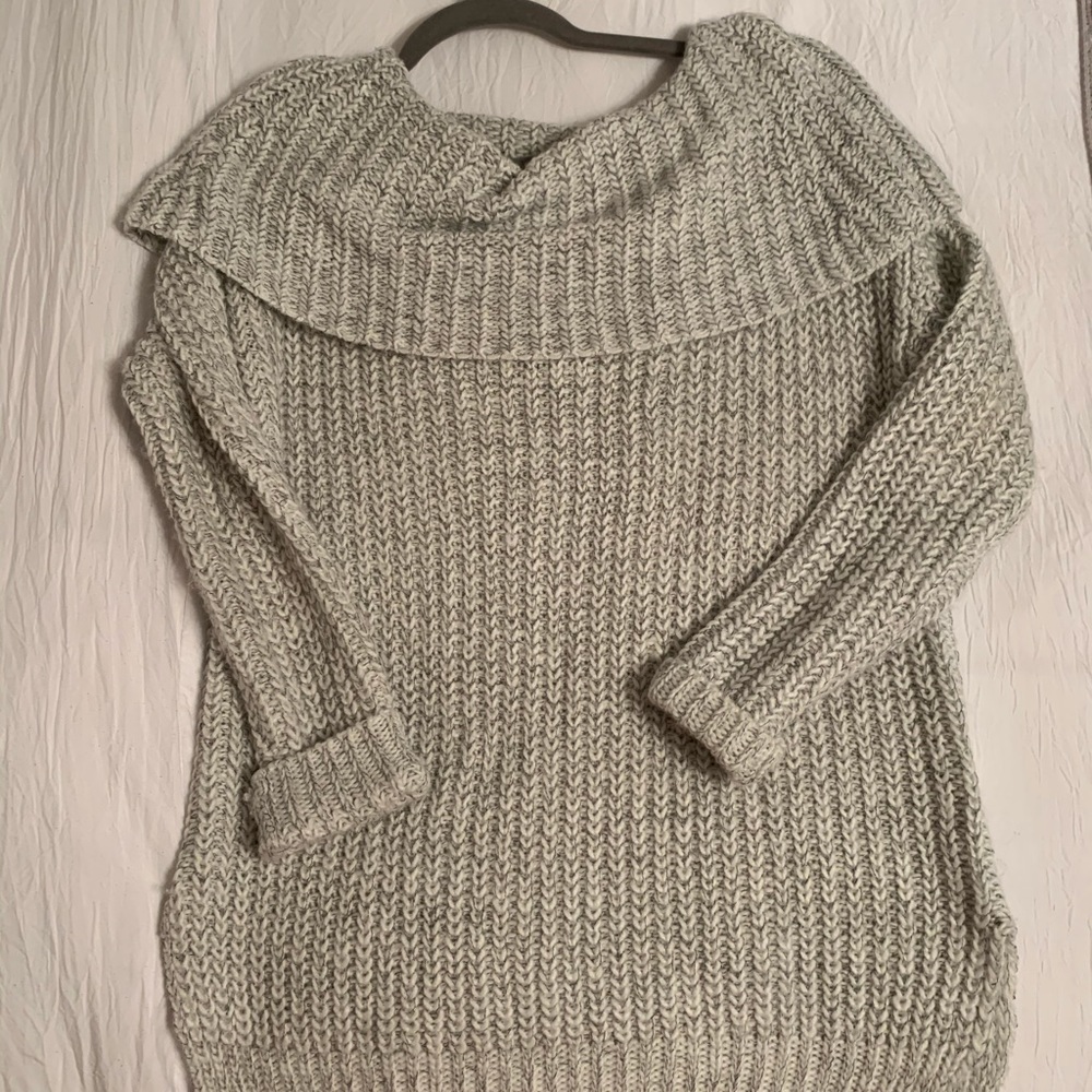 ILLA ILLA Sweater